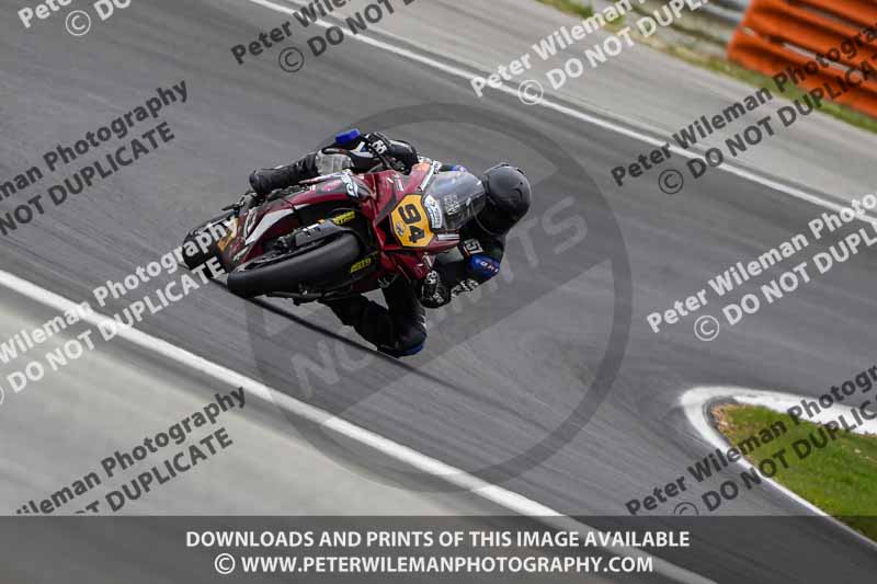 cadwell no limits trackday;cadwell park;cadwell park photographs;cadwell trackday photographs;enduro digital images;event digital images;eventdigitalimages;navarra;no limits trackdays;peter wileman photography;racing digital images;trackday digital images;trackday photos